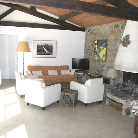 Les Girelles Nyaraló